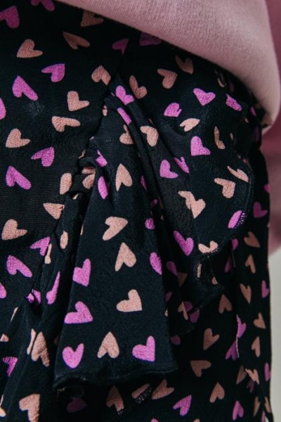 Shelby Hearts Wrap Skirt Black Pink