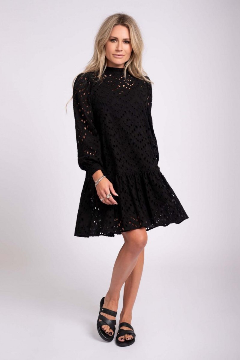 Nikkie Rosalind Dress Black