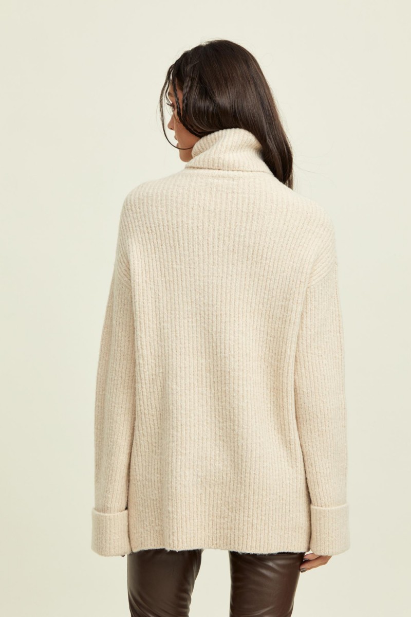 Mirabelle Chunky Knit Sweater beige